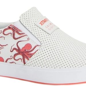 XTRATUF Salmon Sisters